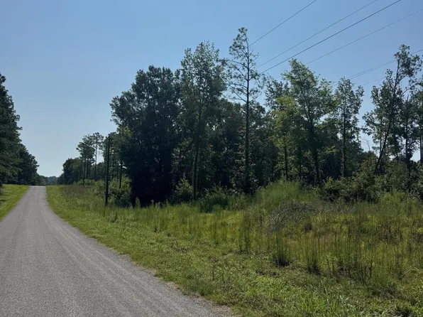 5 Macpate Rd, West Pt, MS 39773