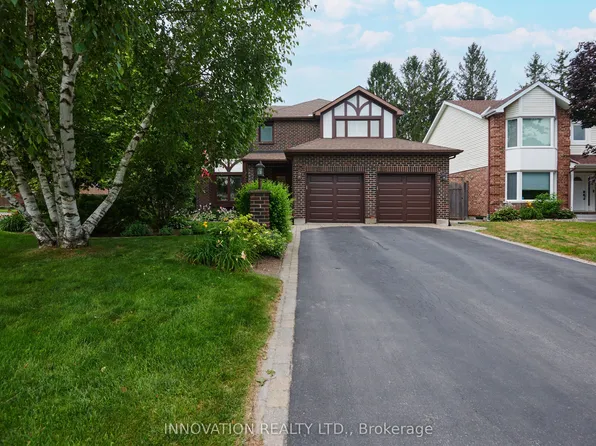 27 Cullen Ct, Ottawa, ON K2G 4Z3