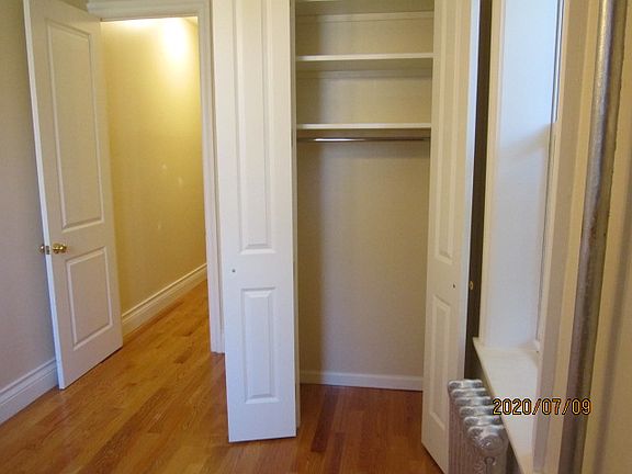 4th image of 593 Franklin Ave #B1
