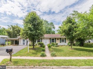 500 E Staunton Ave, Sterling, VA 20164