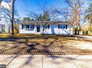 3 Kenwyck Ct, Sicklerville, NJ 08081