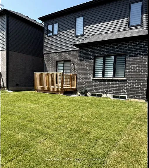 34 Dennis Ave N — Photo 31