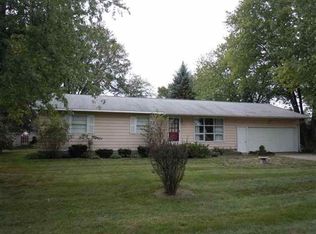 338 Henry Dr, Knox, IN 46534