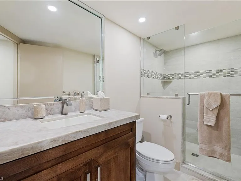 4651 Gulf Shore Blvd N #1805 — Photo 31