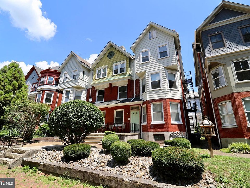 1st image of 1011 Park Pl