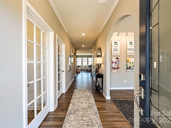 1766 Loggerhead Dr, Lancaster, SC 29720