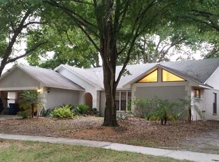 1726 Tallowtree Cir, Valrico, FL 33594
