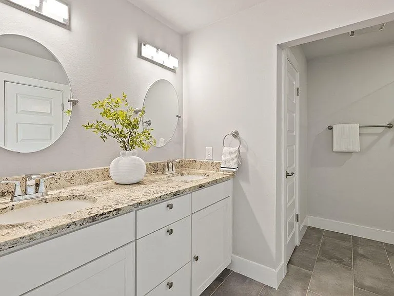 60 Augusta Dr — Photo 20