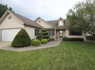 1018 Prince Valiant Ln, Bourbonnais, IL 60914