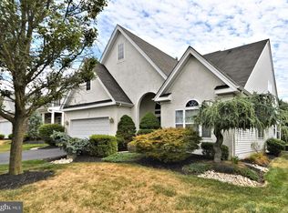 708 S Settlers Cir, Warrington, PA 18976