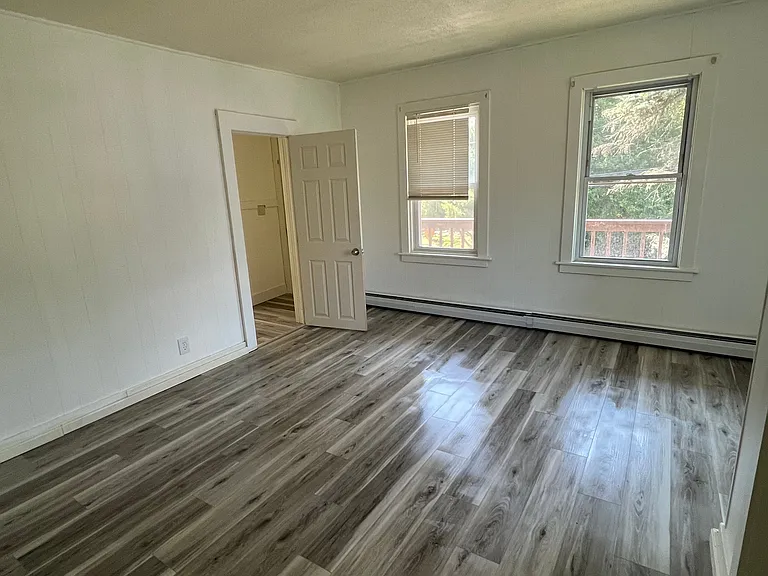 16-20 Lake St #2 — Photo 7
