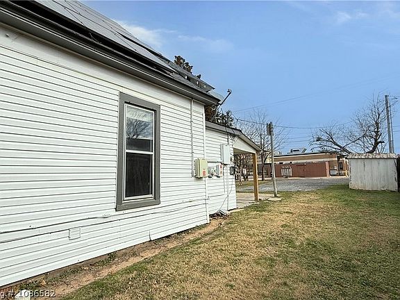 5th image of 1009 S 11th St
