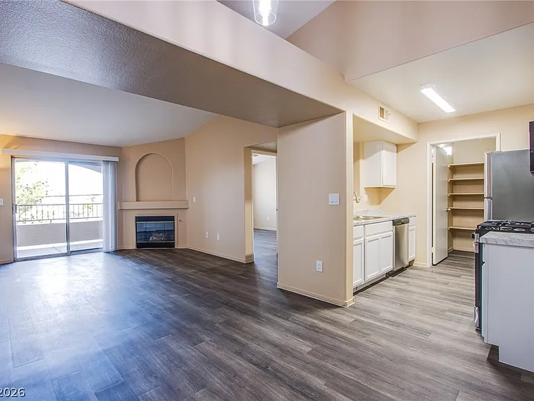 7885 W Flamingo Rd #2127 — Photo 9