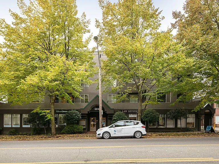 View On California - Spacious with Modern Updates, fireplace (select units) & private balcony | P... — Photo 44