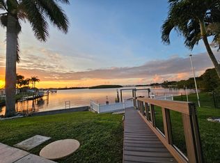 226 SW Cabana Point Cir, Stuart, FL 34994