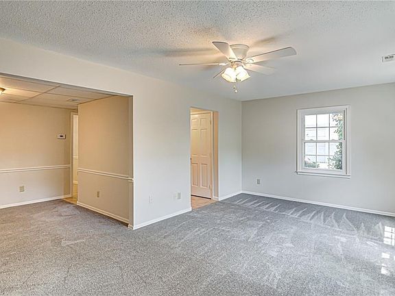 5th image of 3227 A Regents Park Ln