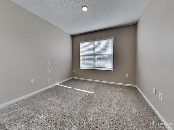 5th image of 511 Taft Dr