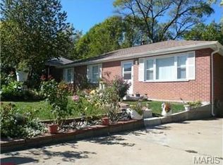 8945 Kidder Ave, Saint Louis, MO 63123