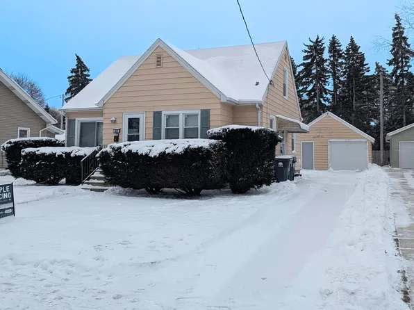 529 Fairview Ave, Neenah, WI 54956