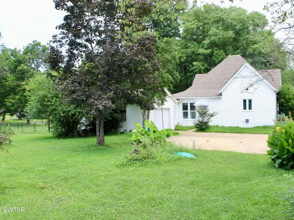 9 Poplar St, Friendship, TN 38034