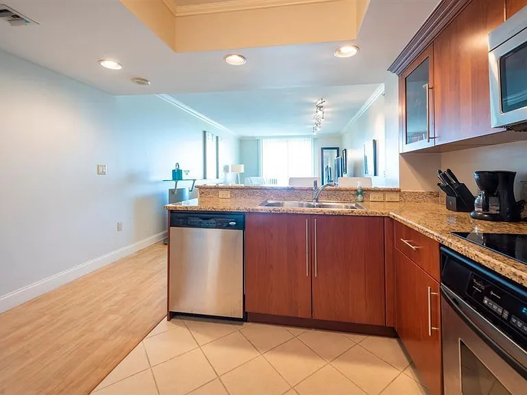 401 SW 4th Ave #1102 — Photo 7