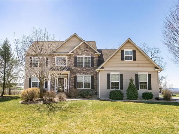 485 Arthurs Ct, Nazareth, PA 18064