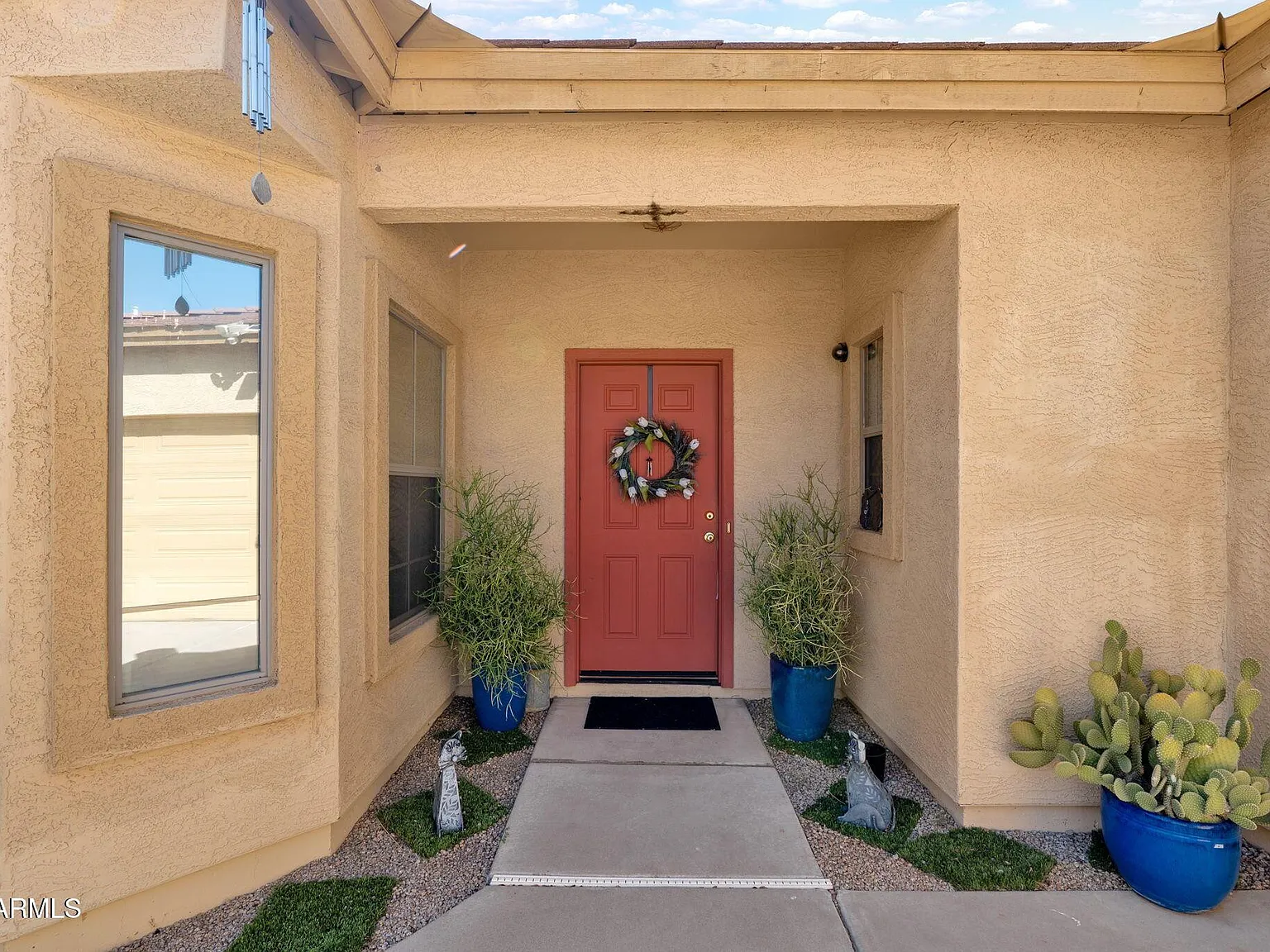 3 bed, 2.0 bath, 1259 sqft, $2,700 — Photo 3