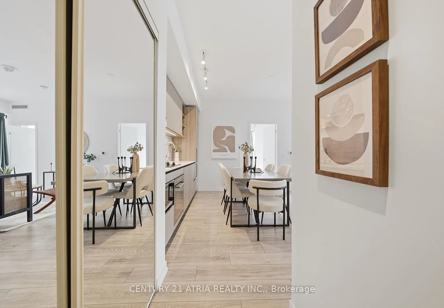 3 bed, $4,000 — Photo 4