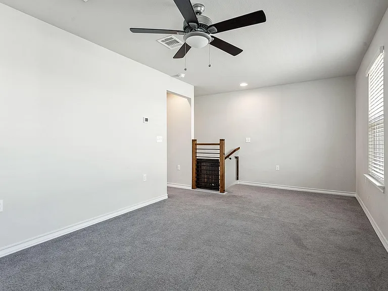 12104 Cimaizon Dr — Photo 11
