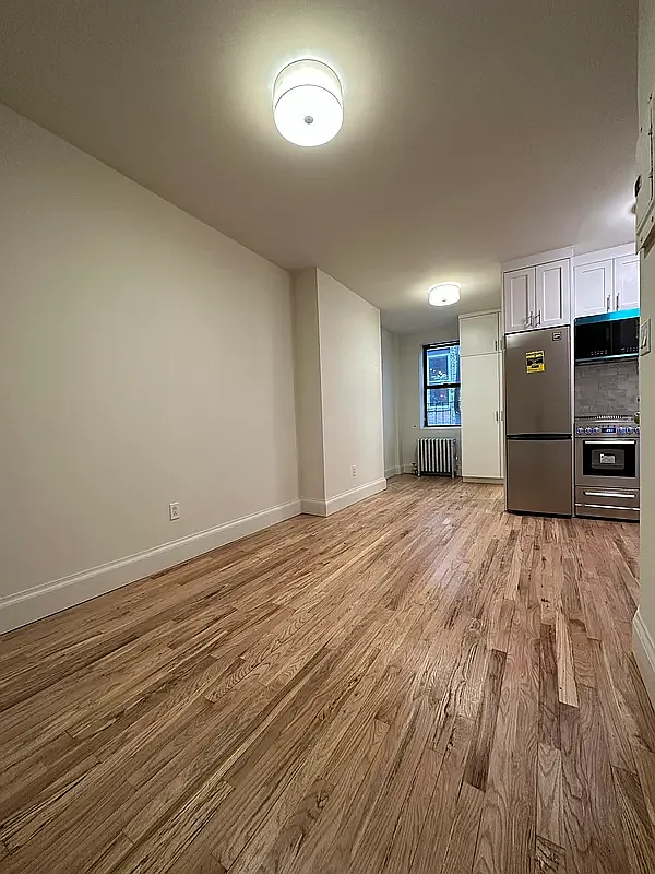 Building Photo - 420 W 56th St #11