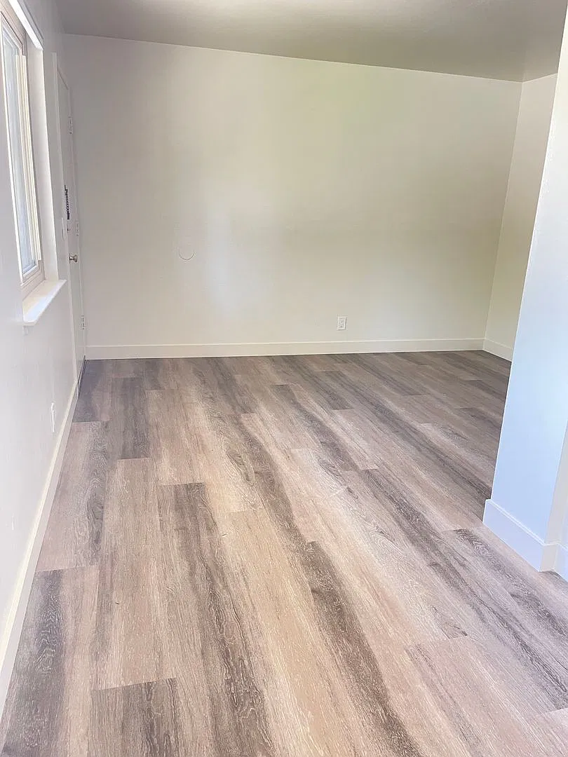 N. Murphy 193 — Photo 1