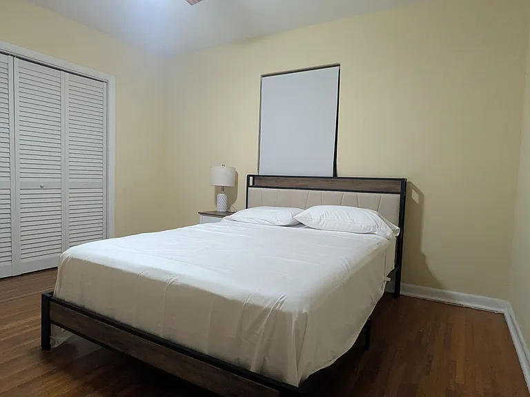 Available furnished with queen bed and Sealy Posturepedic matress