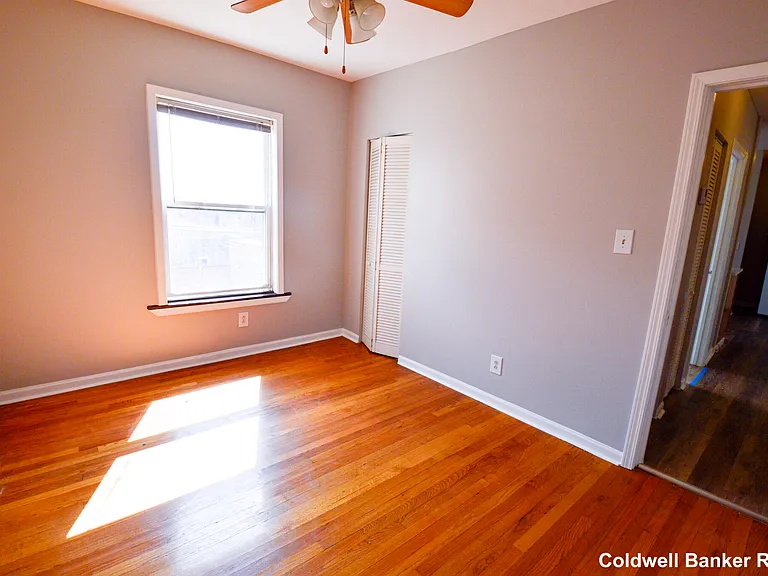 3945 W Schubert Ave #1E — Photo 8