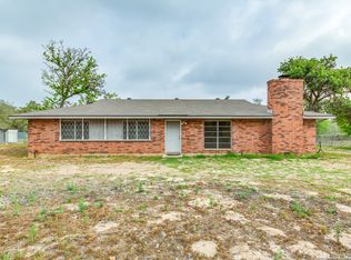 722 Woodcrest Rd, Somerset, TX 78069