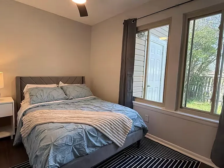 748 Waters Dr — Photo 9