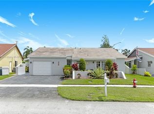 16643 Redwood Way, Fort Lauderdale, FL 33326
