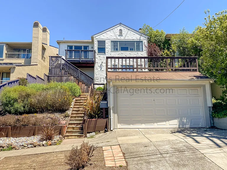 257 Trinity Ave — Photo 18
