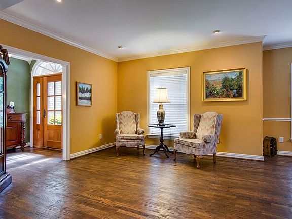 5th image of 308 Stonebridge Dr