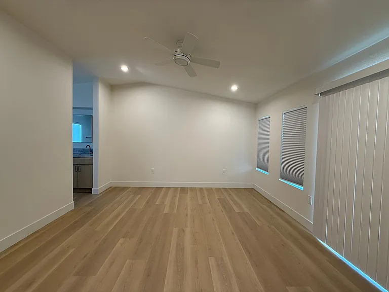 46301 Roadrunner Ln — Photo 17