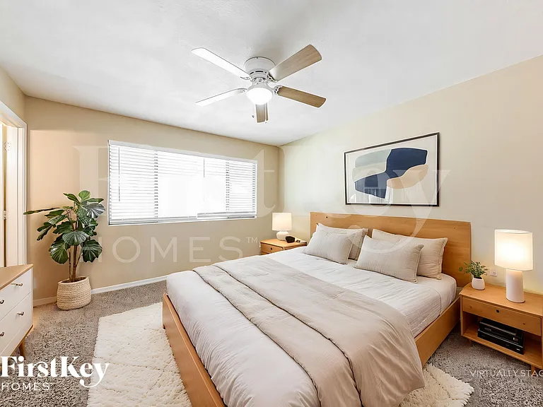 3336 W Quail Ave — Photo 12