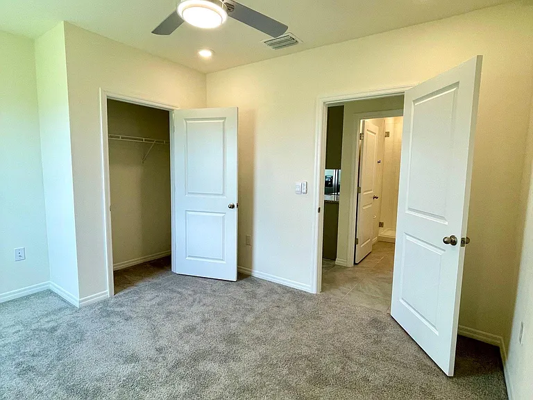8358 Hardy Bay Loop — Photo 7