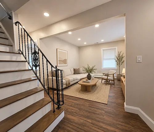 135 Mountain Ave Photo 1