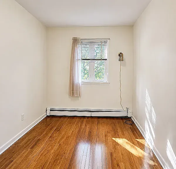 31-17 30th St #2 — Photo 9
