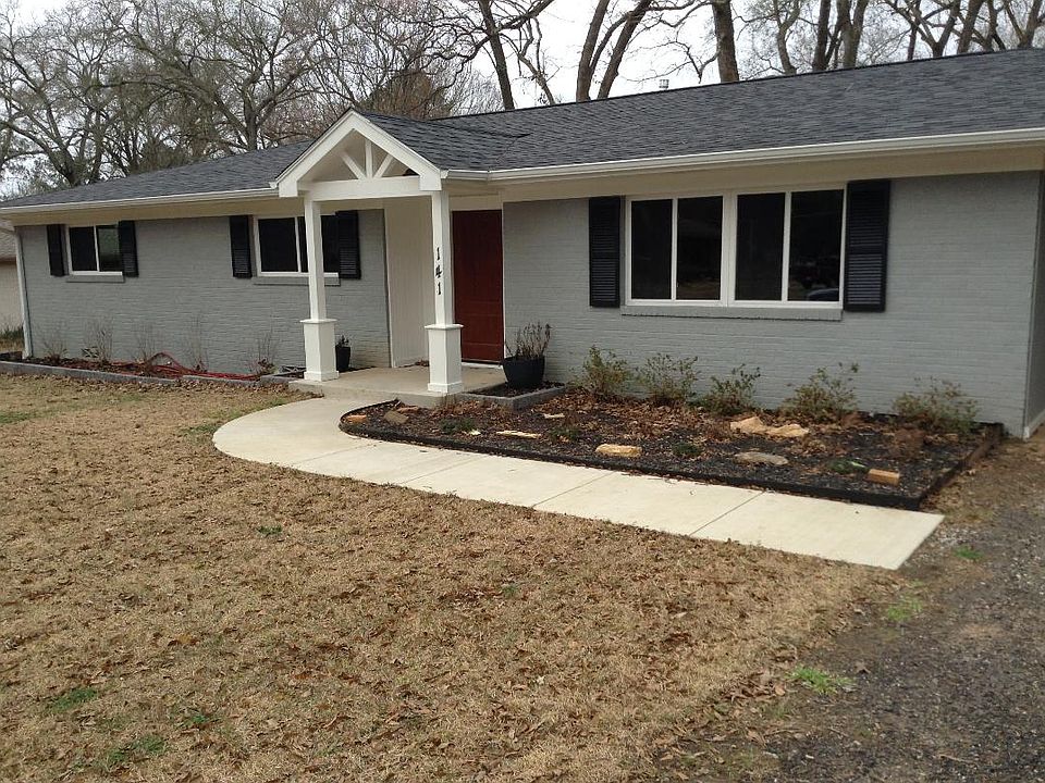 1st image of 141 Gardner Dr