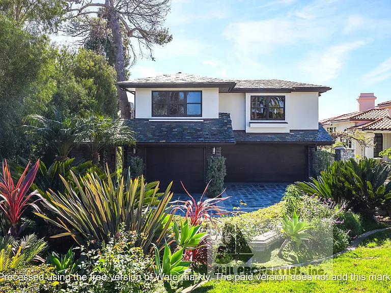 2907 Cliff Dr — Photo 1