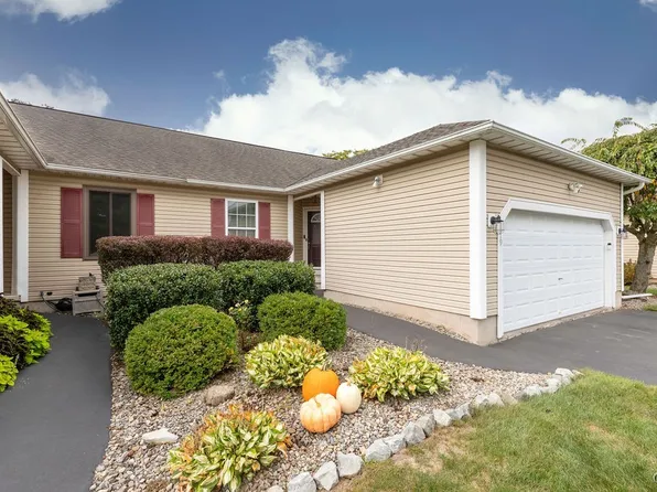 5019 Betsy Ross Way, Liverpool, NY 13088