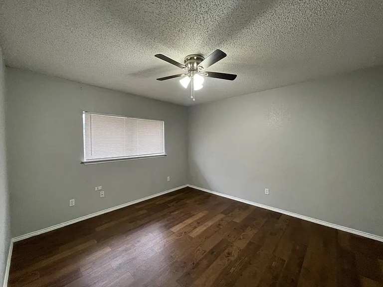 2503 Indigo Ln — Photo 9