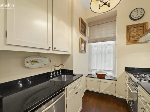 550 Park Avenue image 5 of 10