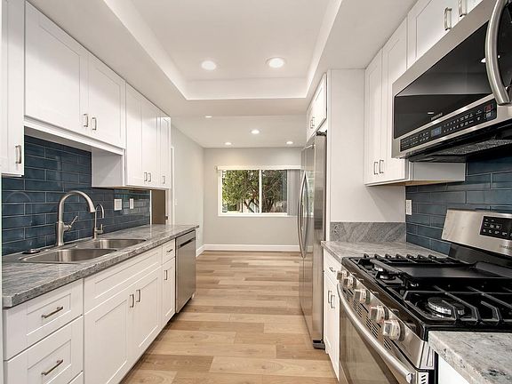 5th image of 4578 Jutland Dr
