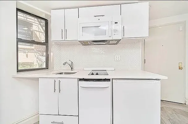 Rented by Living New York | media 11